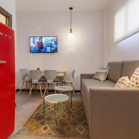 Tria Nomina Turisticos شقة *