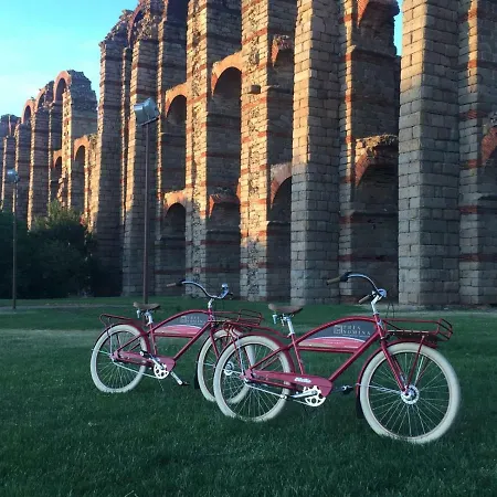 Apartament Tria Nomina Turisticos