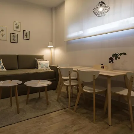 Appartement Tria Nomina Turisticos *