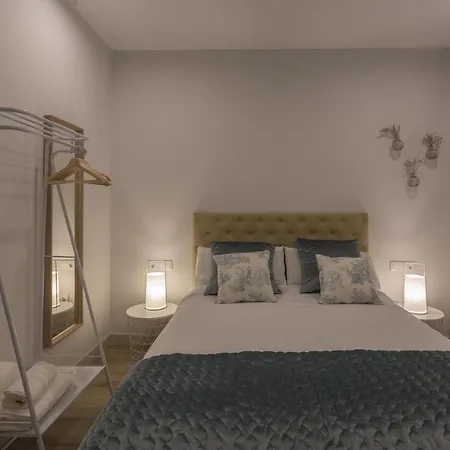 Tria Nomina Turisticos Appartement *