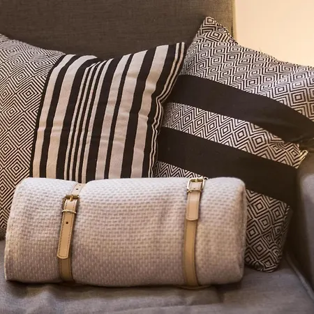 Tria Nomina Turisticos *