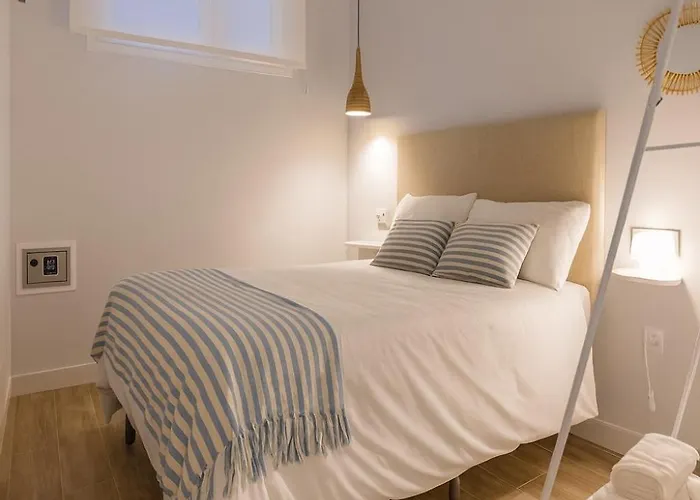 Tria Nomina Turisticos *